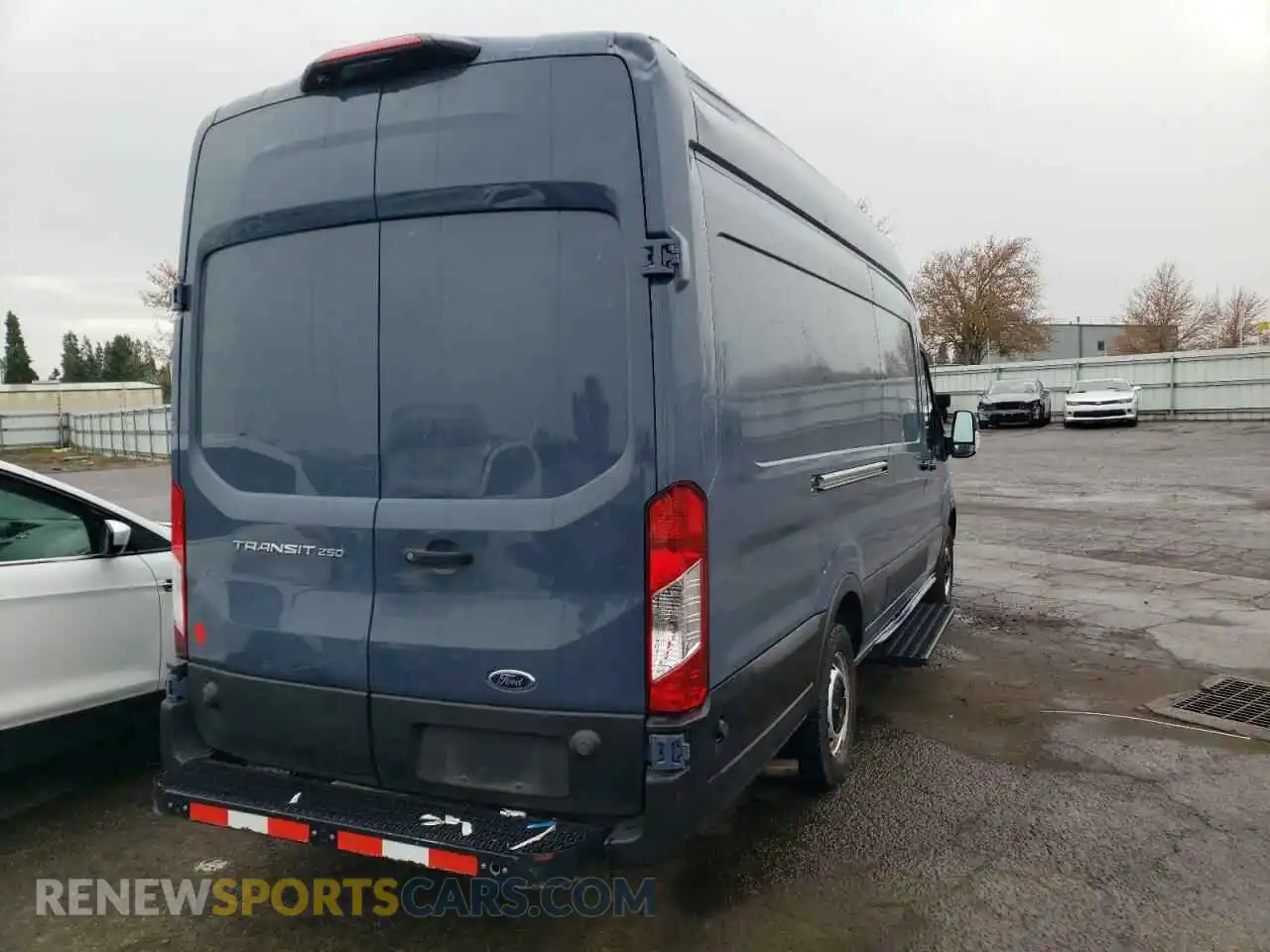 3 Фотография поврежденного автомобиля 1FTBR3X84LKA18926 FORD TRANSIT 2020