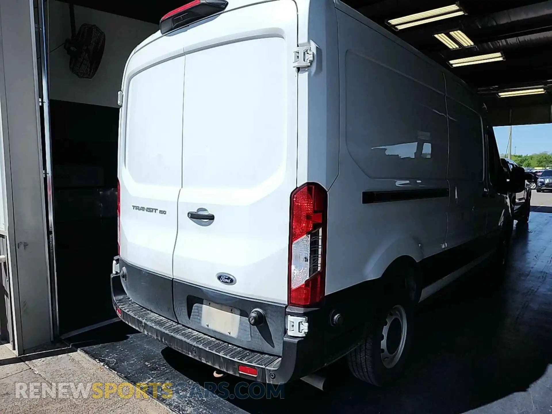 3 Photograph of a damaged car 1FTYE1C86LKA46310 FORD TRANSIT 2020