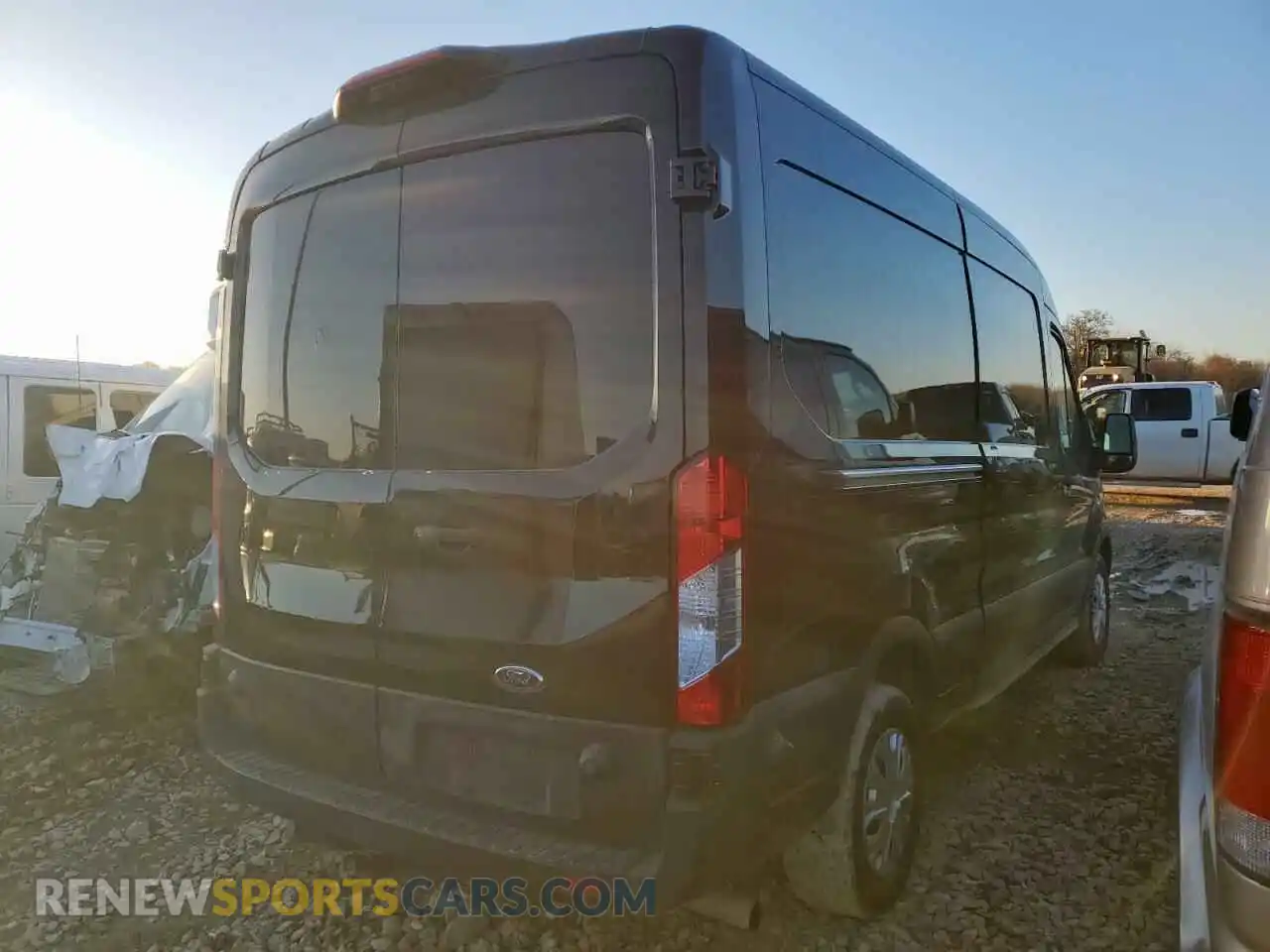 3 Photograph of a damaged car 1FTYE1CG8LKA55422 FORD TRANSIT 2020