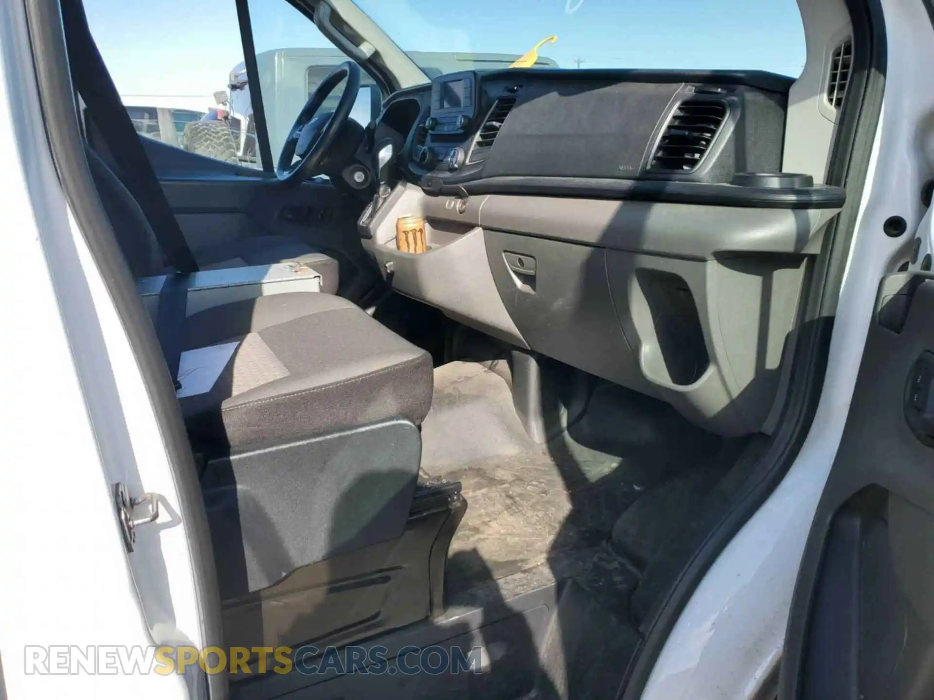 2 Photograph of a damaged car 1FTYE1Y86LKB55150 FORD TRANSIT 2020