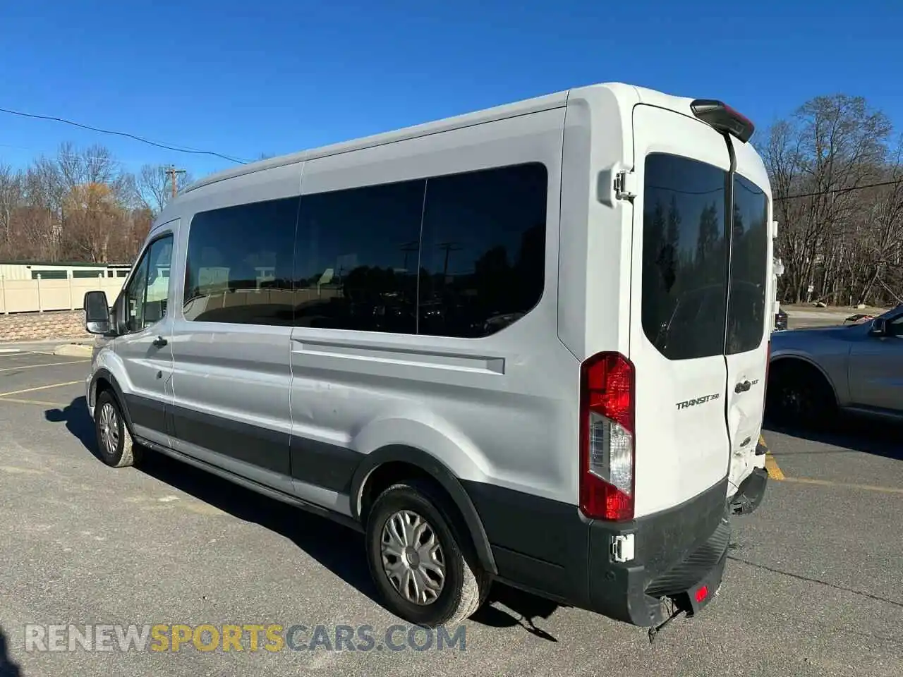 2 fotografías del automóvil dañado 1FBAX2C81NKA48667 FORD TRANSIT 2022