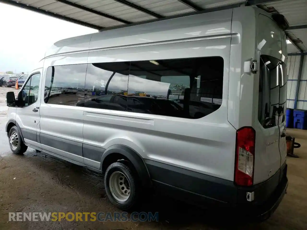 2 Photograph of a damaged car 1FBVU5XG7NKA64823 FORD TRANSIT 2022
