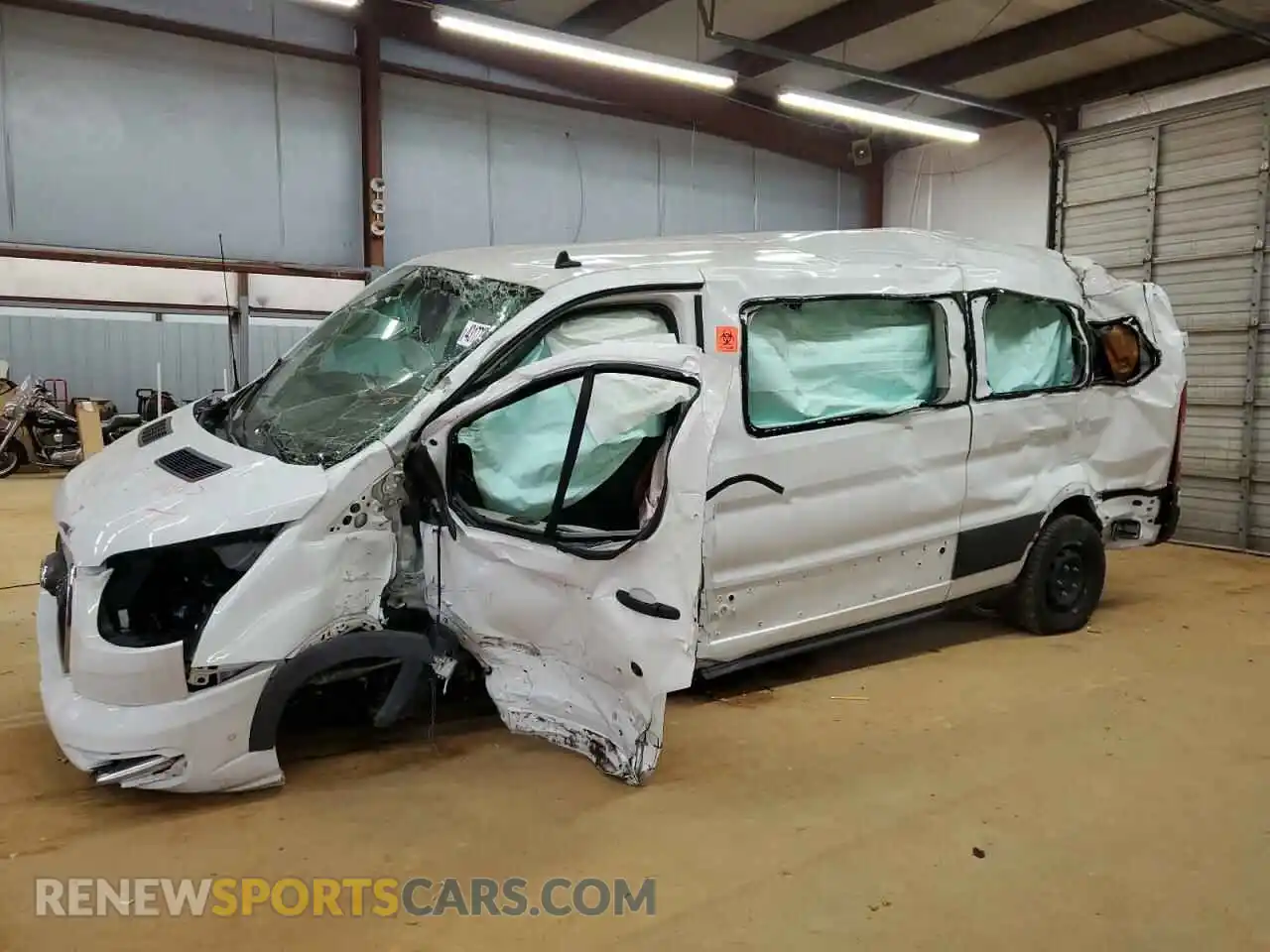 1 Фотография поврежденного автомобиля 1FBAX2YGXPKB08481 FORD TRANSIT 2023