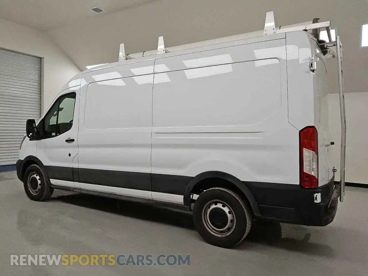 2 Photograph of a damaged car 1FTBR1C88PKB03543 FORD TRANSIT 2023