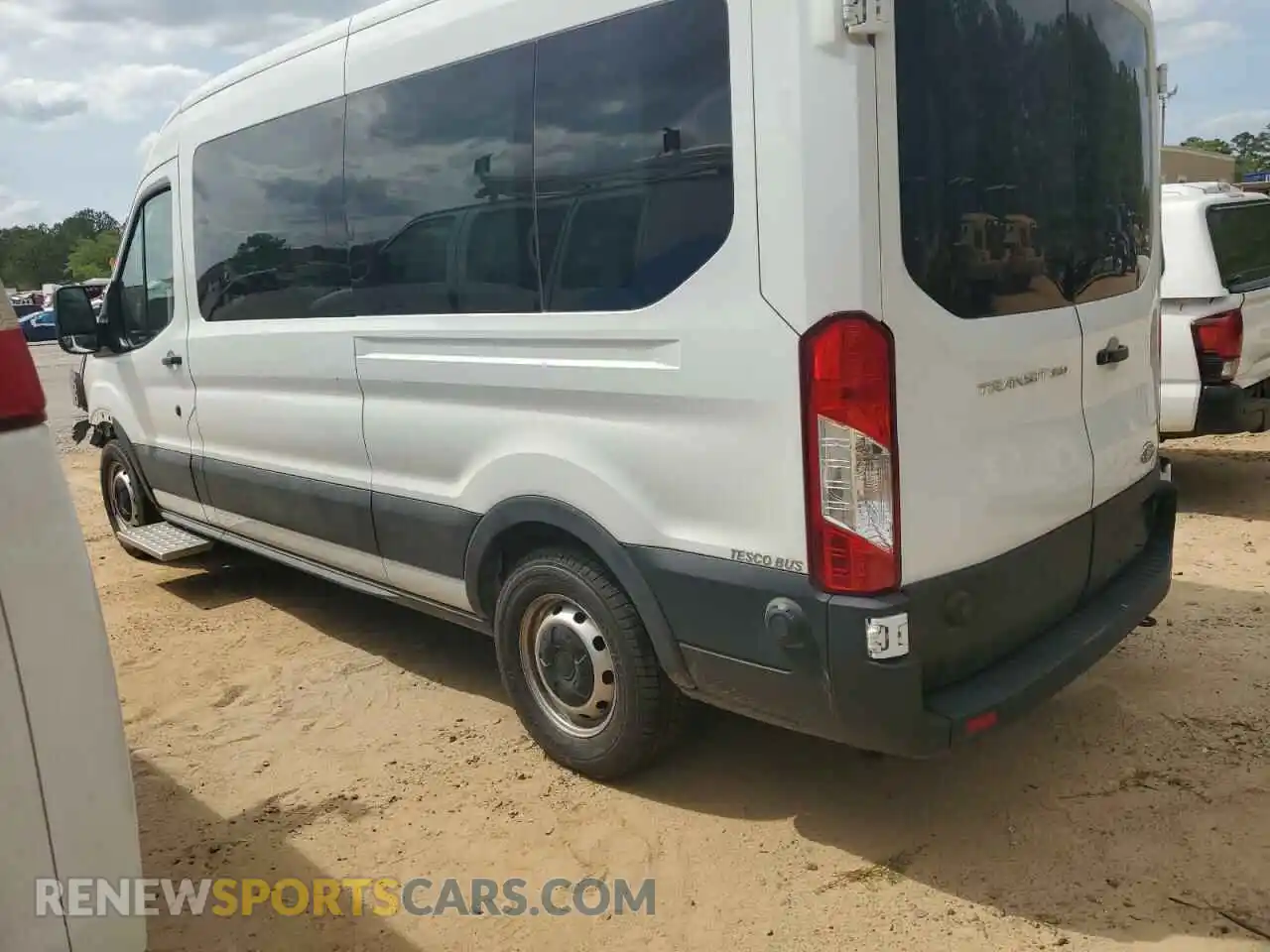2 Фотография поврежденного автомобиля 1FBAX2C88RKA07720 FORD TRANSIT 2024