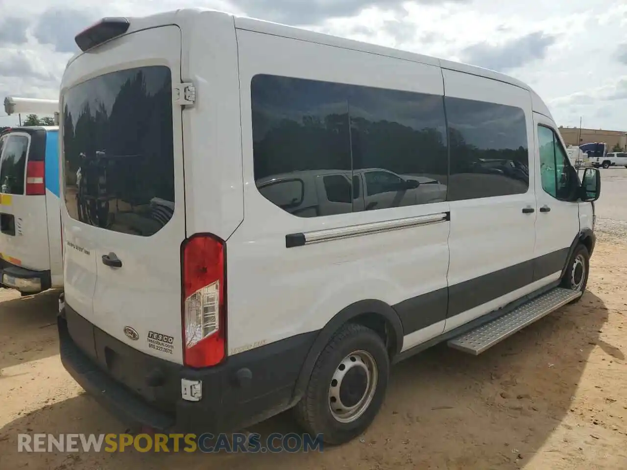 3 Фотография поврежденного автомобиля 1FBAX2C88RKA07720 FORD TRANSIT 2024