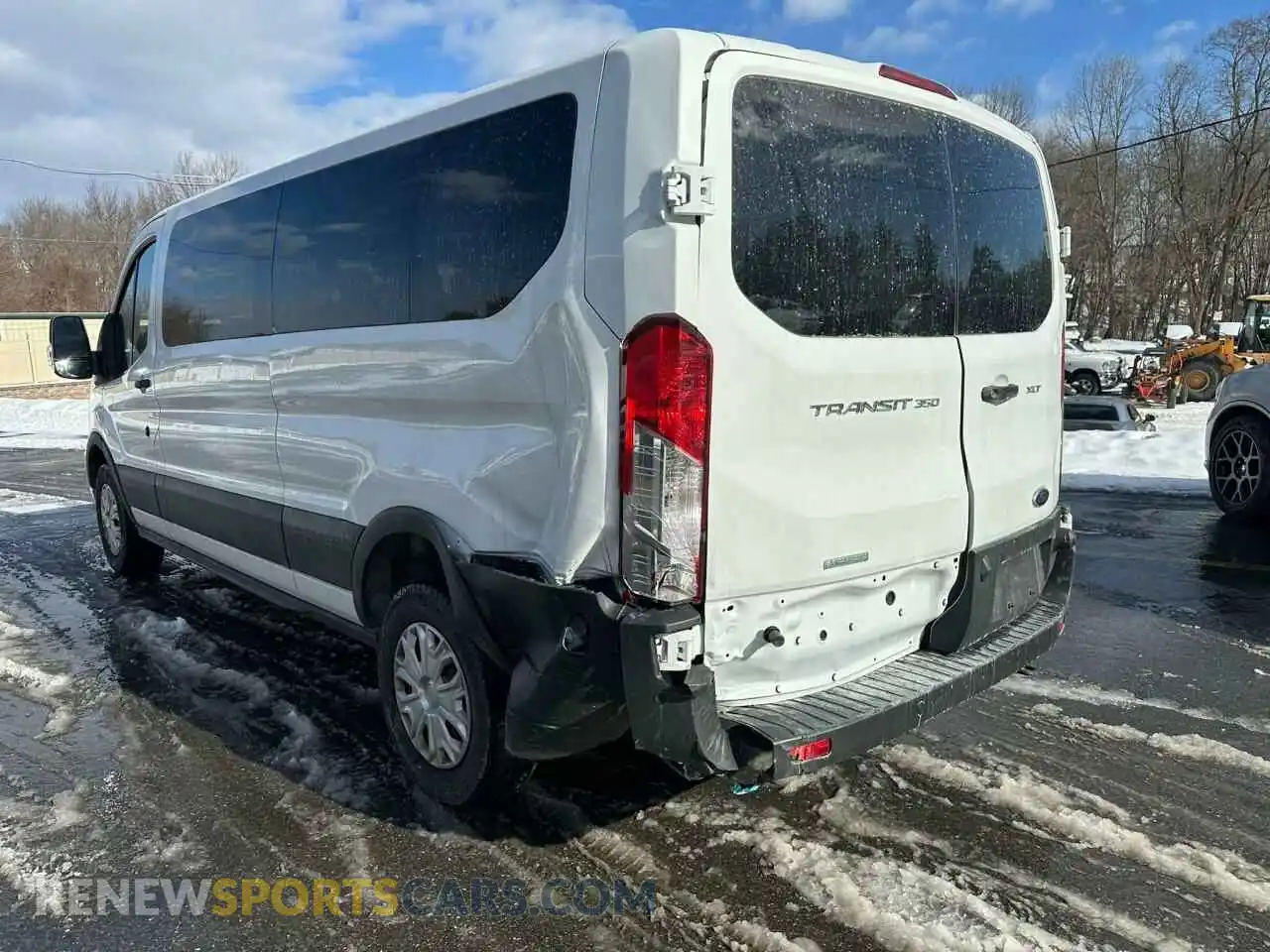 2 Photograph of a damaged car 1FBAX2YG8RKA21603 FORD TRANSIT 2024