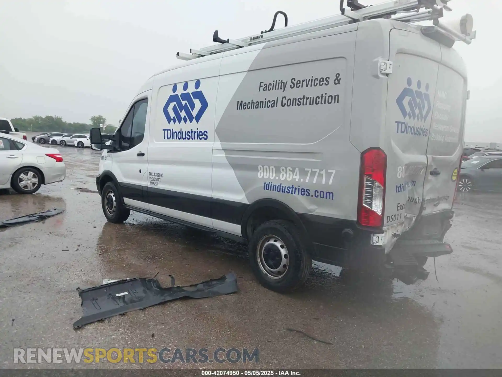 3 Photograph of a damaged car 1FTYR2CG9KKB86352 FORD TRANSIT-250 2019