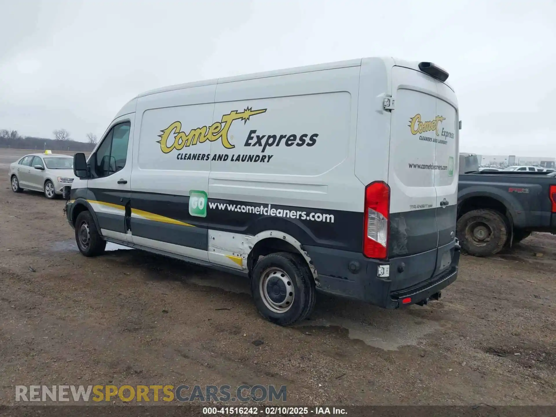 3 Photograph of a damaged car 1FTYR2CM2KKA82002 FORD TRANSIT-250 2019