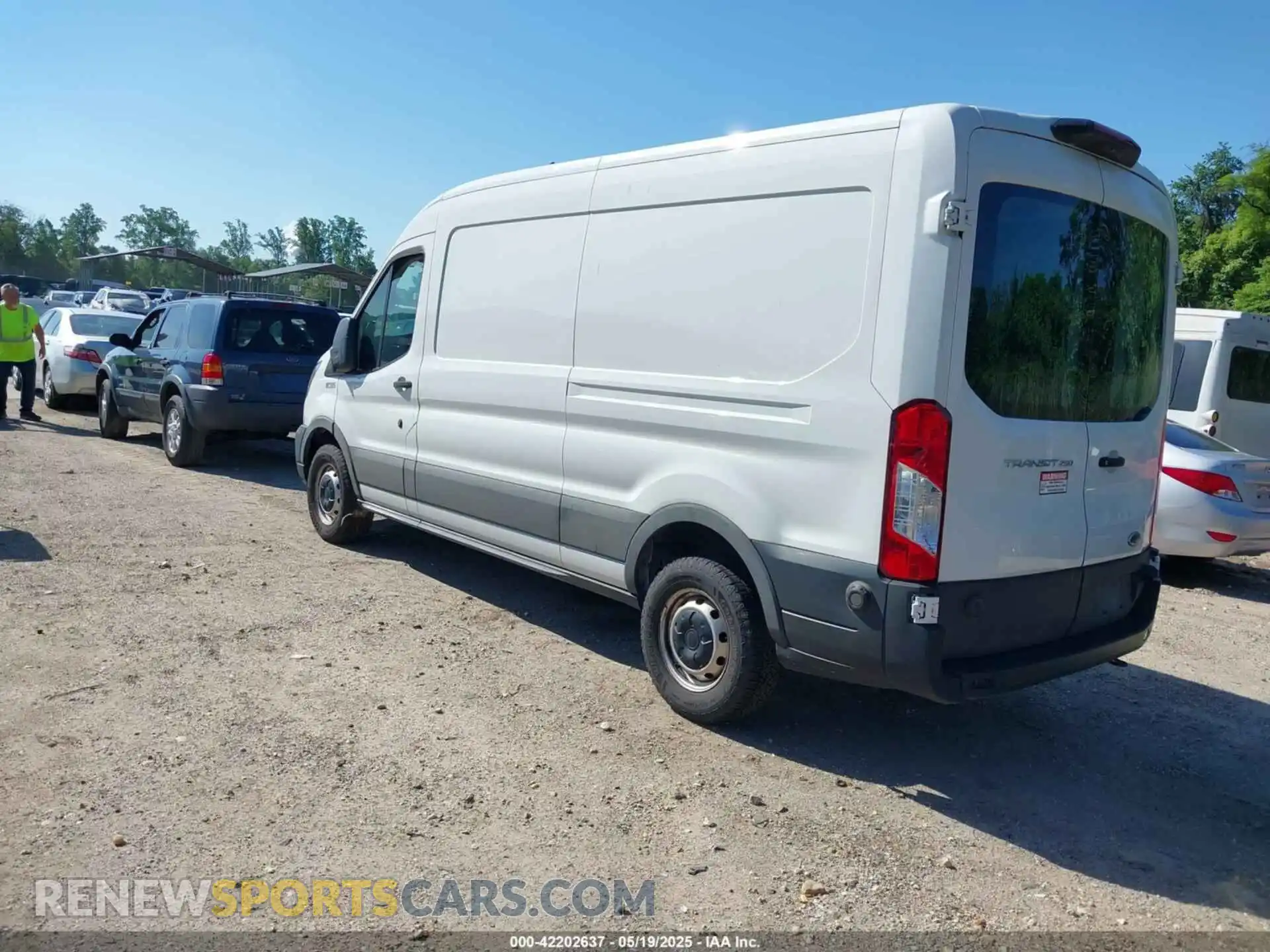 3 Photograph of a damaged car 1FTBR1C84LKA51595 FORD TRANSIT-250 2020
