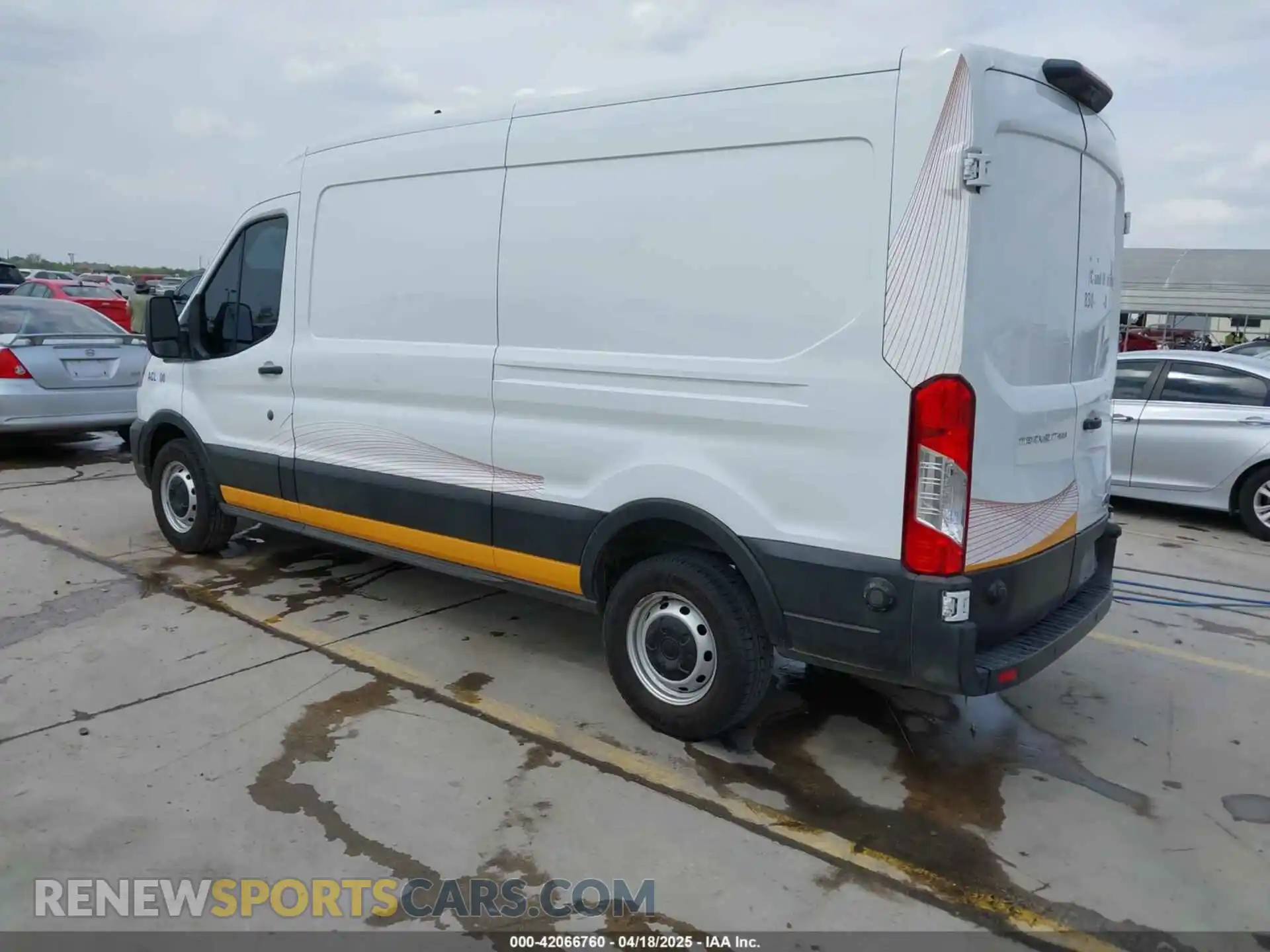 3 fotografías del automóvil dañado 1FTBR1CG3LKB71783 FORD TRANSIT-250 2020