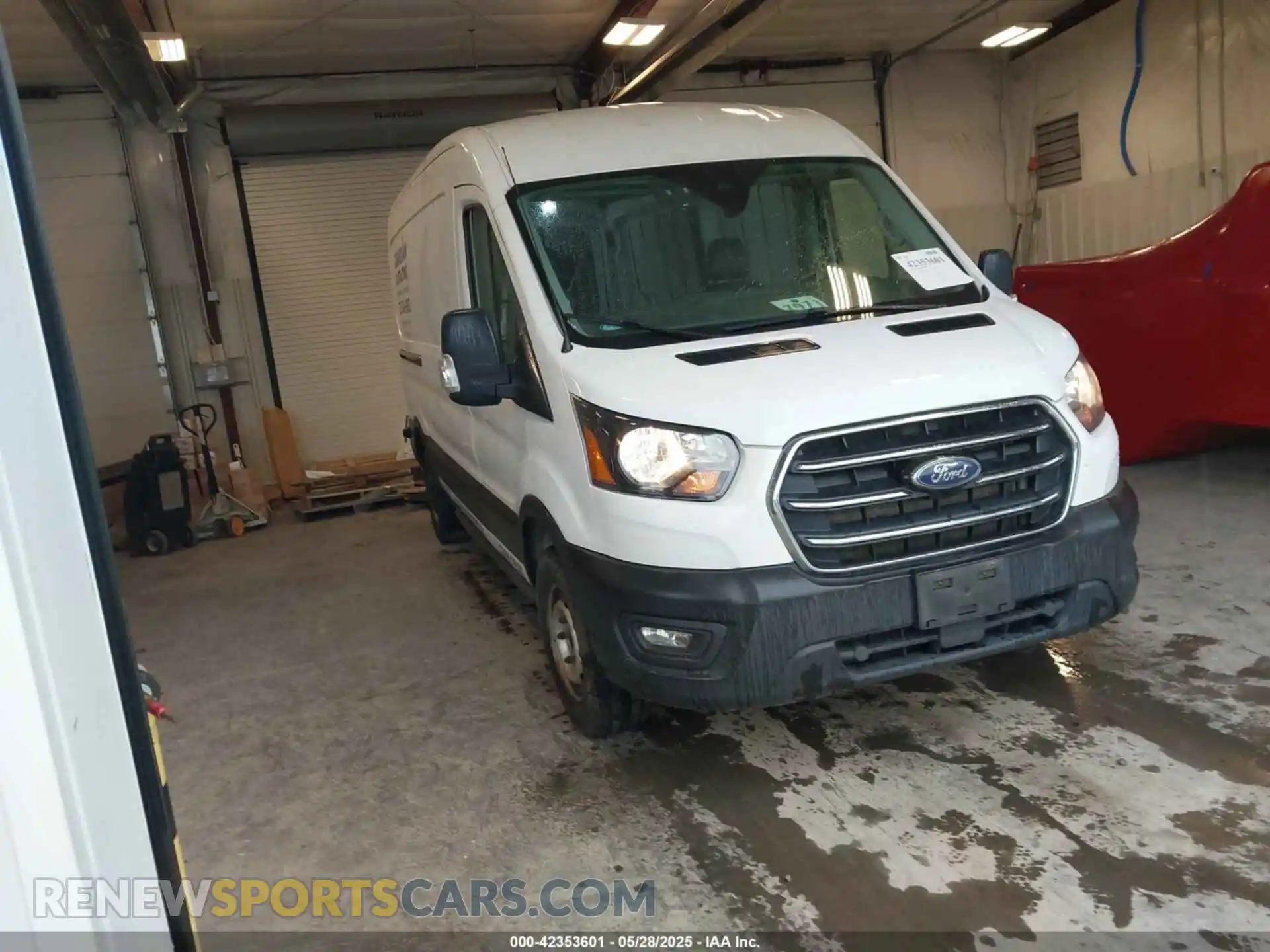 1 Photograph of a damaged car 1FTBR1CG7LKB35143 FORD TRANSIT-250 2020