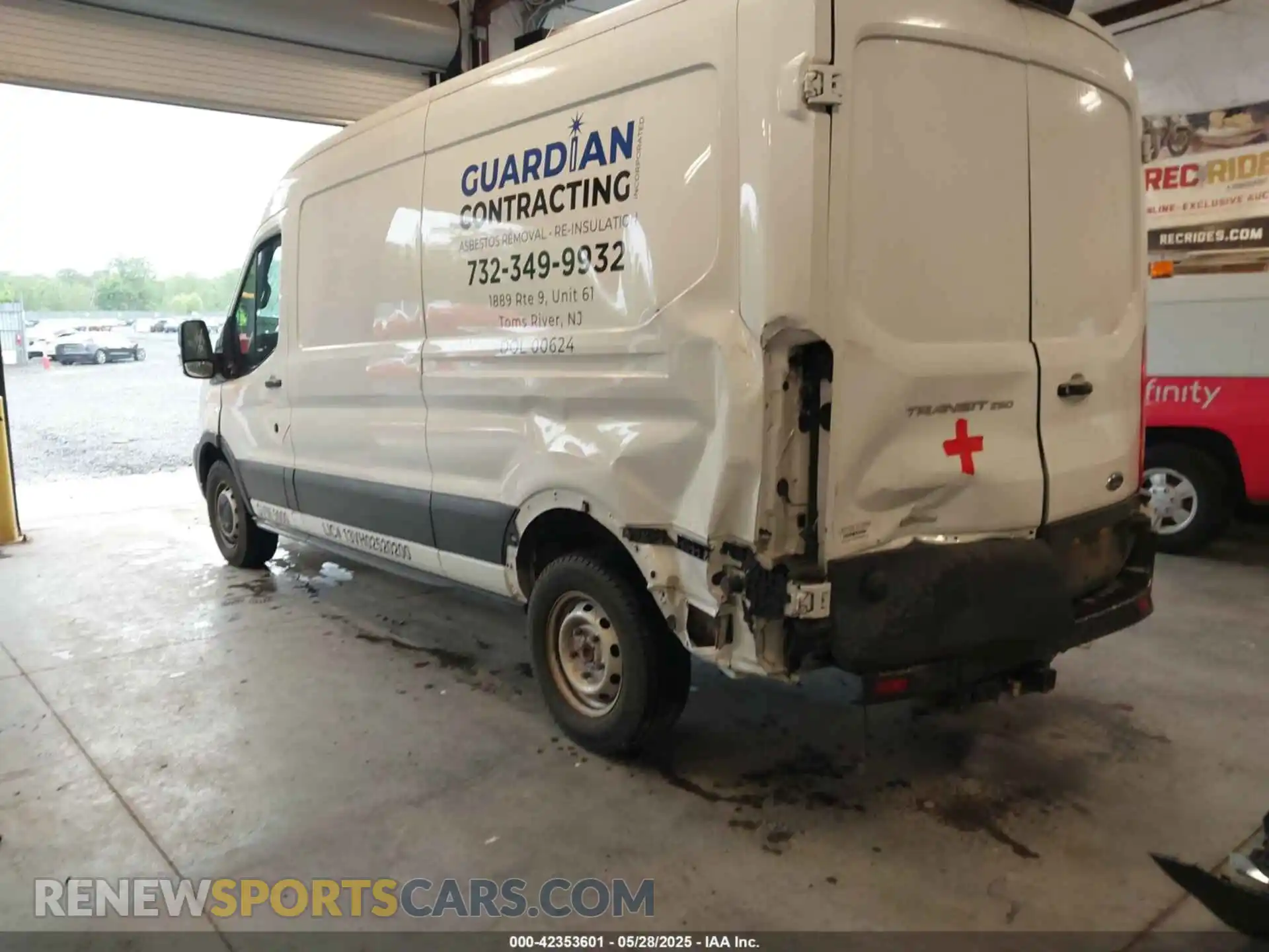 3 Photograph of a damaged car 1FTBR1CG7LKB35143 FORD TRANSIT-250 2020