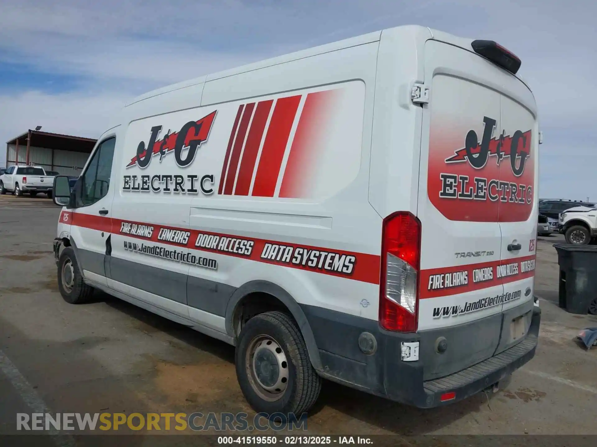 3 Photograph of a damaged car 1FTBR1C8XMKA42417 FORD TRANSIT-250 2021