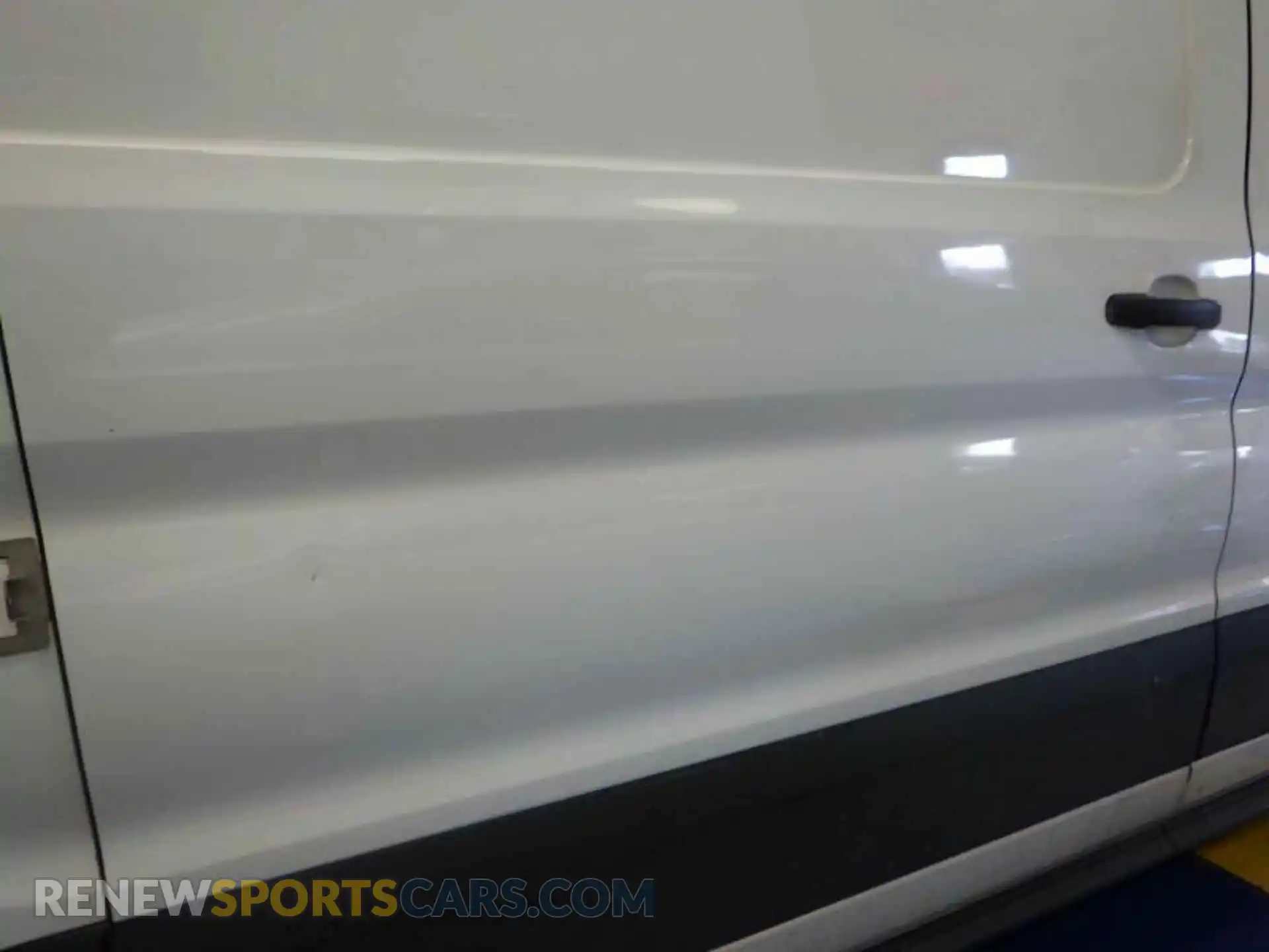 3 Photograph of a damaged car 1FTBR2YGXMKA51737 FORD TRANSIT-250 2021