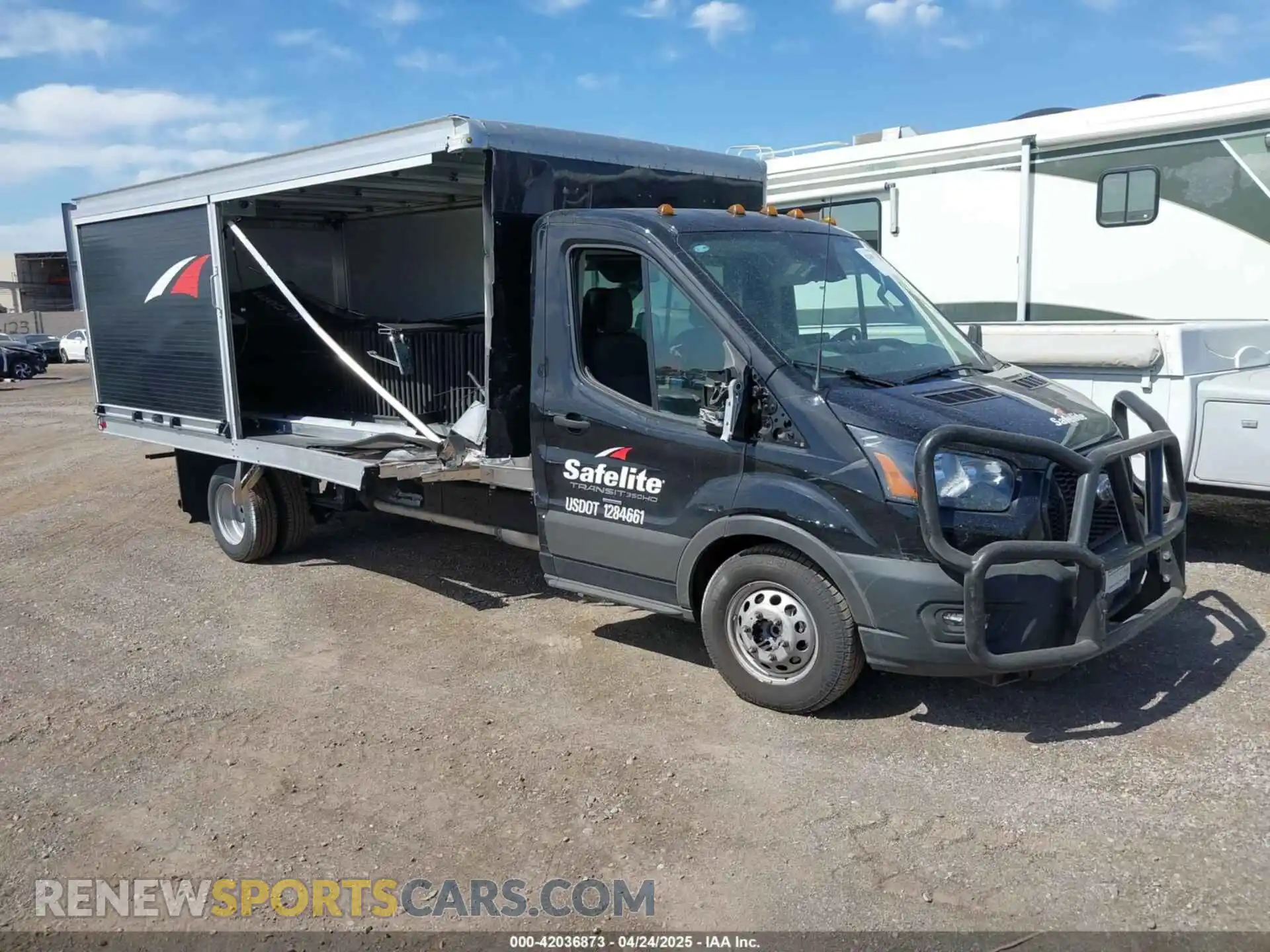 1 Photograph of a damaged car 1FDRU6ZG7PKA70801 FORD TRANSIT-350 CAB 2023