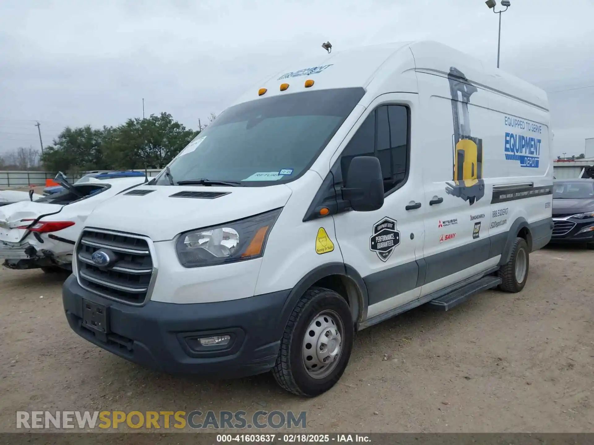 2 Photograph of a damaged car 1FTBF4XG0LKB31391 FORD TRANSIT-350 CARGO VAN 2020