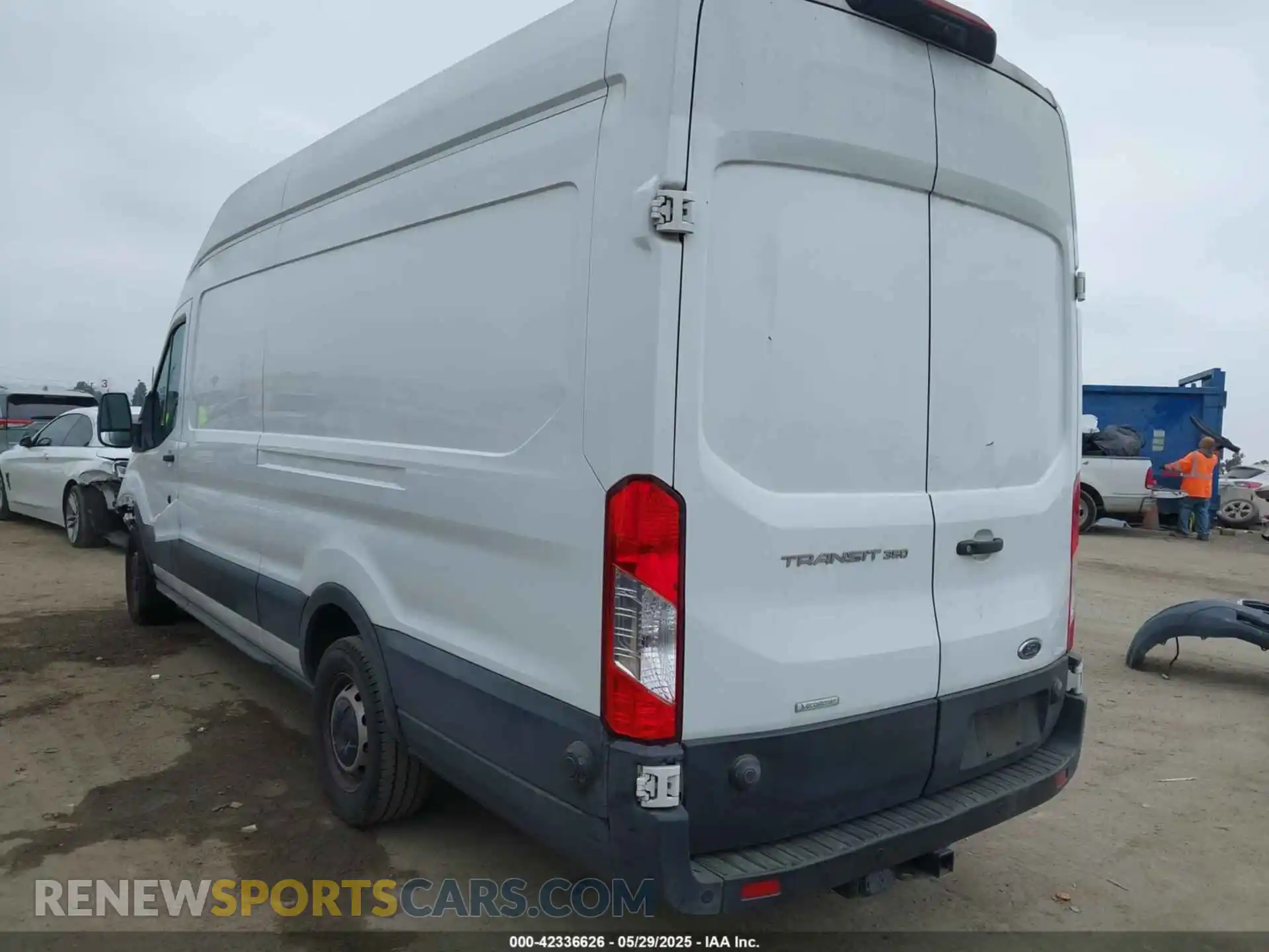 3 Photograph of a damaged car 1FTBW3XG8LKA54375 FORD TRANSIT-350 CARGO VAN 2020