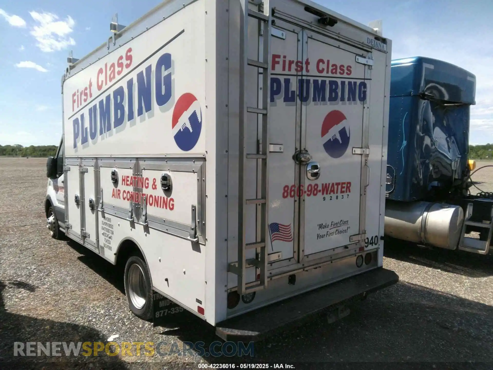 3 Photograph of a damaged car 1FDBF6P89MKA85805 FORD TRANSIT-350 CUTAWAY 2021