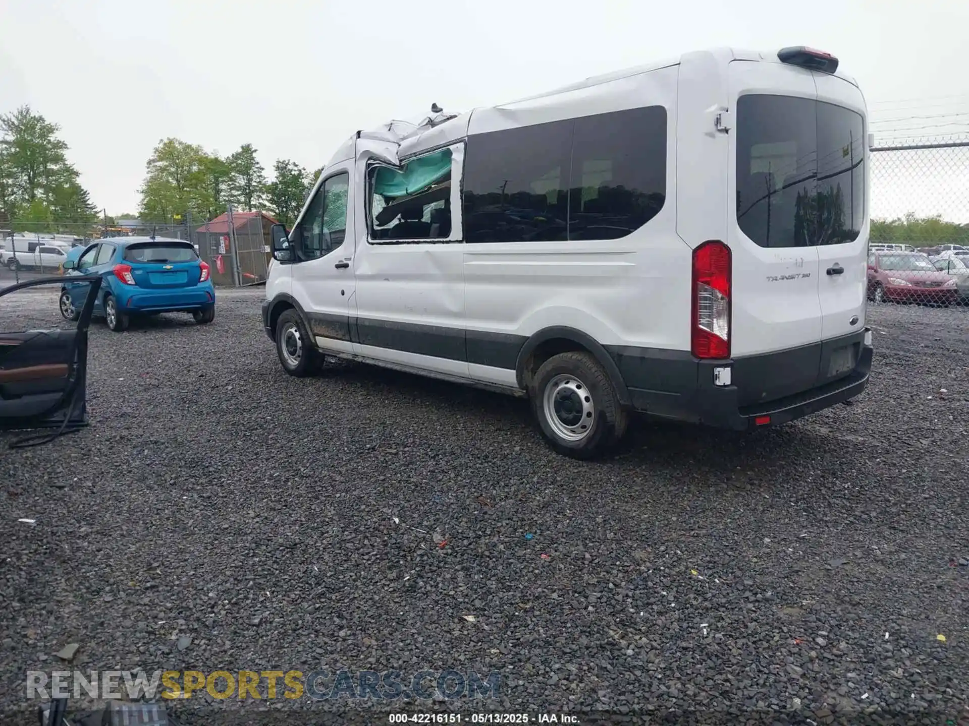 3 Photograph of a damaged car 1FBAX2C89RKB89363 FORD TRANSIT-350 PASSENGER VAN 2024