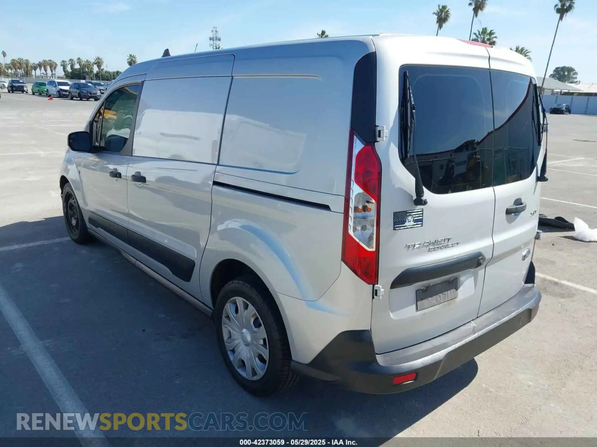 3 Фотография поврежденного автомобиля NM0LS7F25K1427581 FORD TRANSIT CONNECT 2019