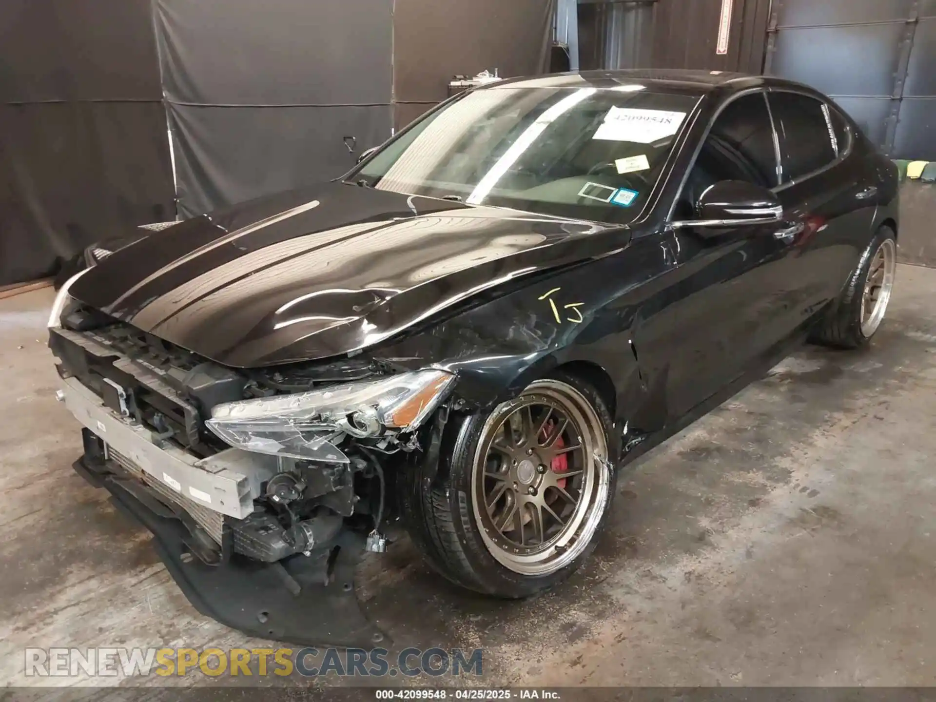2 Фотография поврежденного автомобиля KMTG54LE6KU037582 GENESIS G70 2019