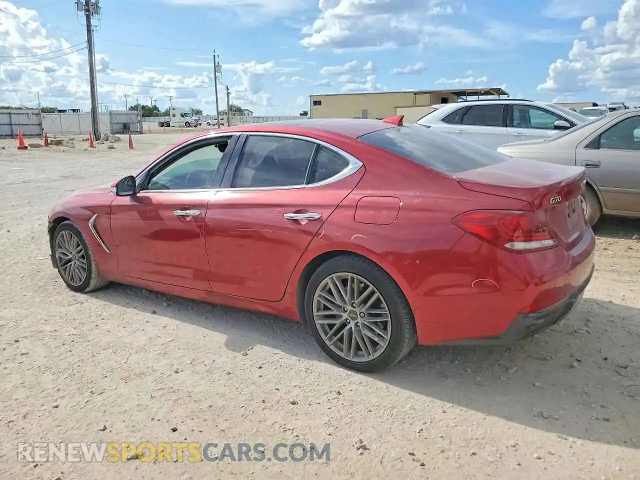 2 fotografías del automóvil dañado KMTG34LA6MU072287 GENESIS G70 2021