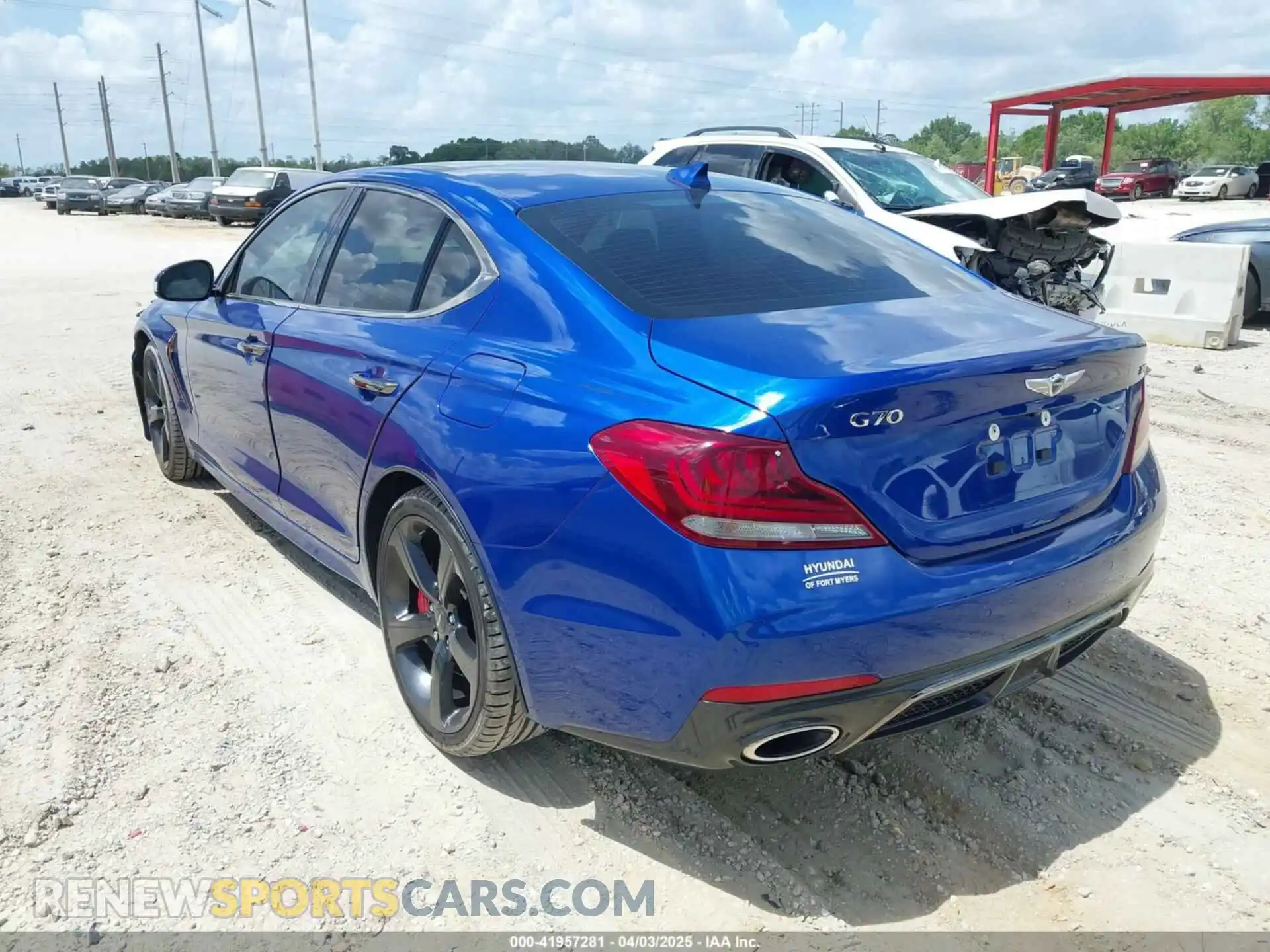 3 fotografías del automóvil dañado KMTG34LE0MU073034 GENESIS G70 2021