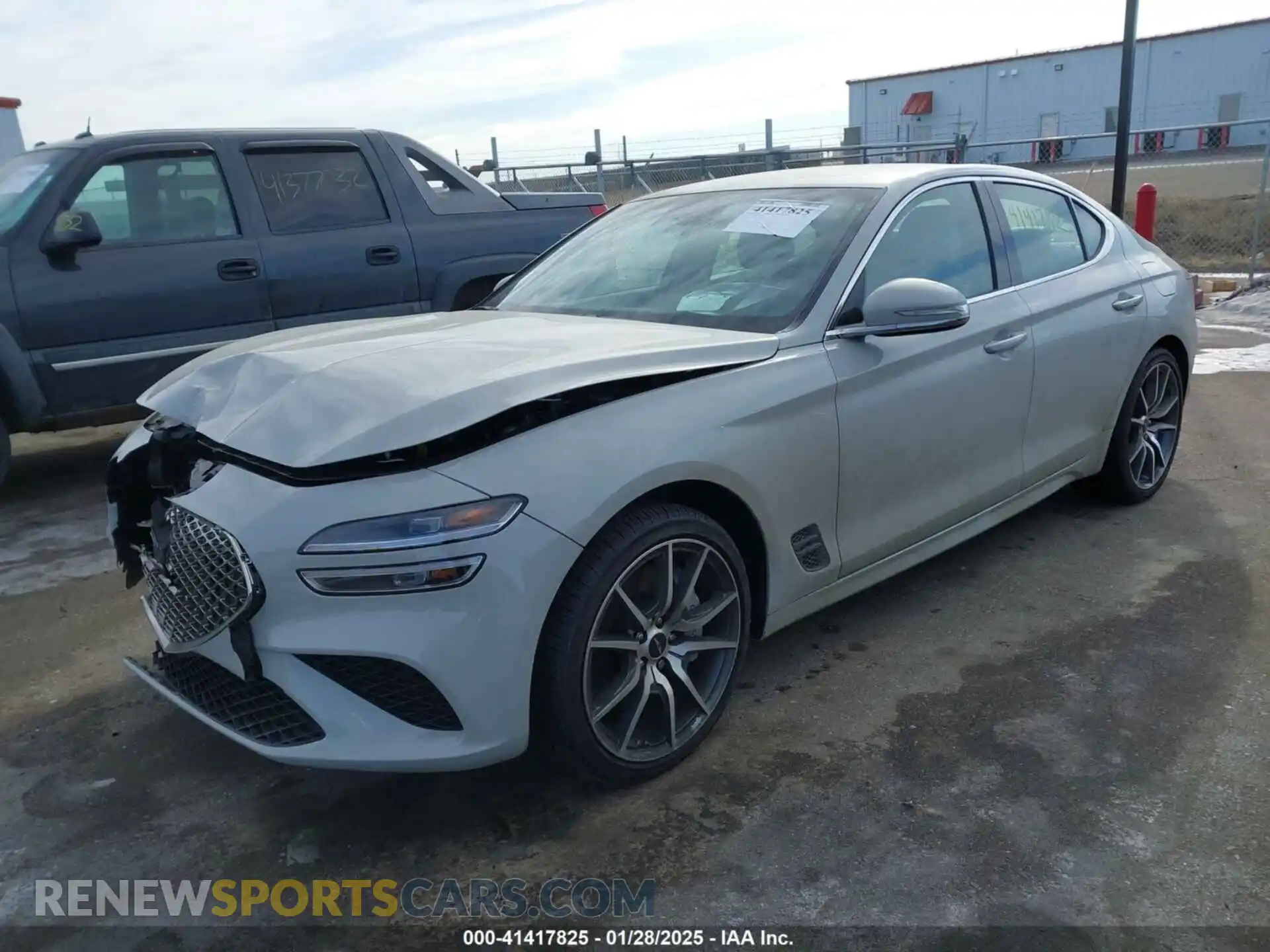 2 fotografías del automóvil dañado KMTG34SC5RU138774 GENESIS G70 2024