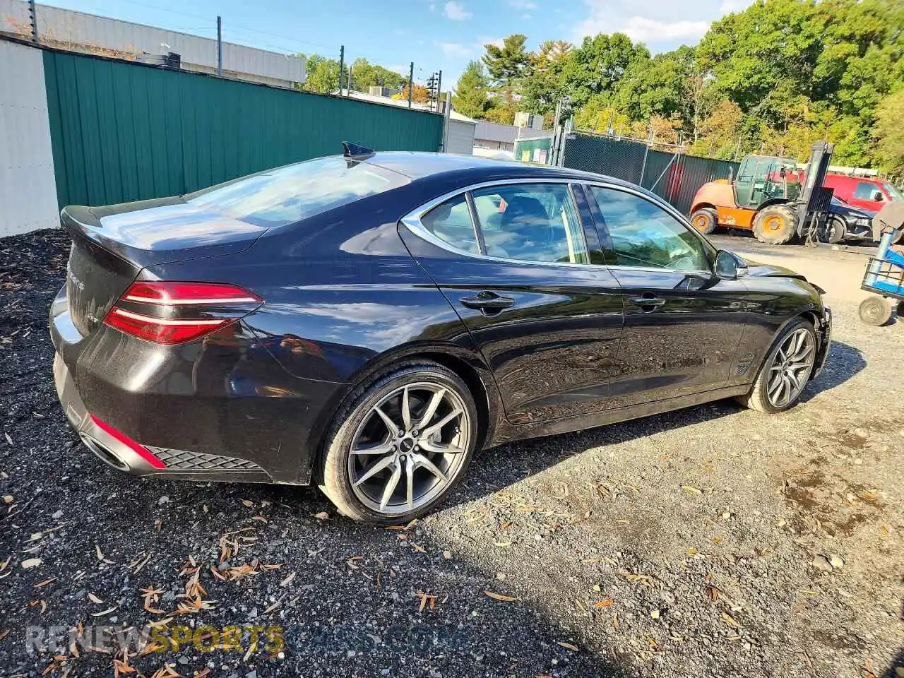 3 Photograph of a damaged car KMTG34SC2SU152735 GENESIS G70 2025