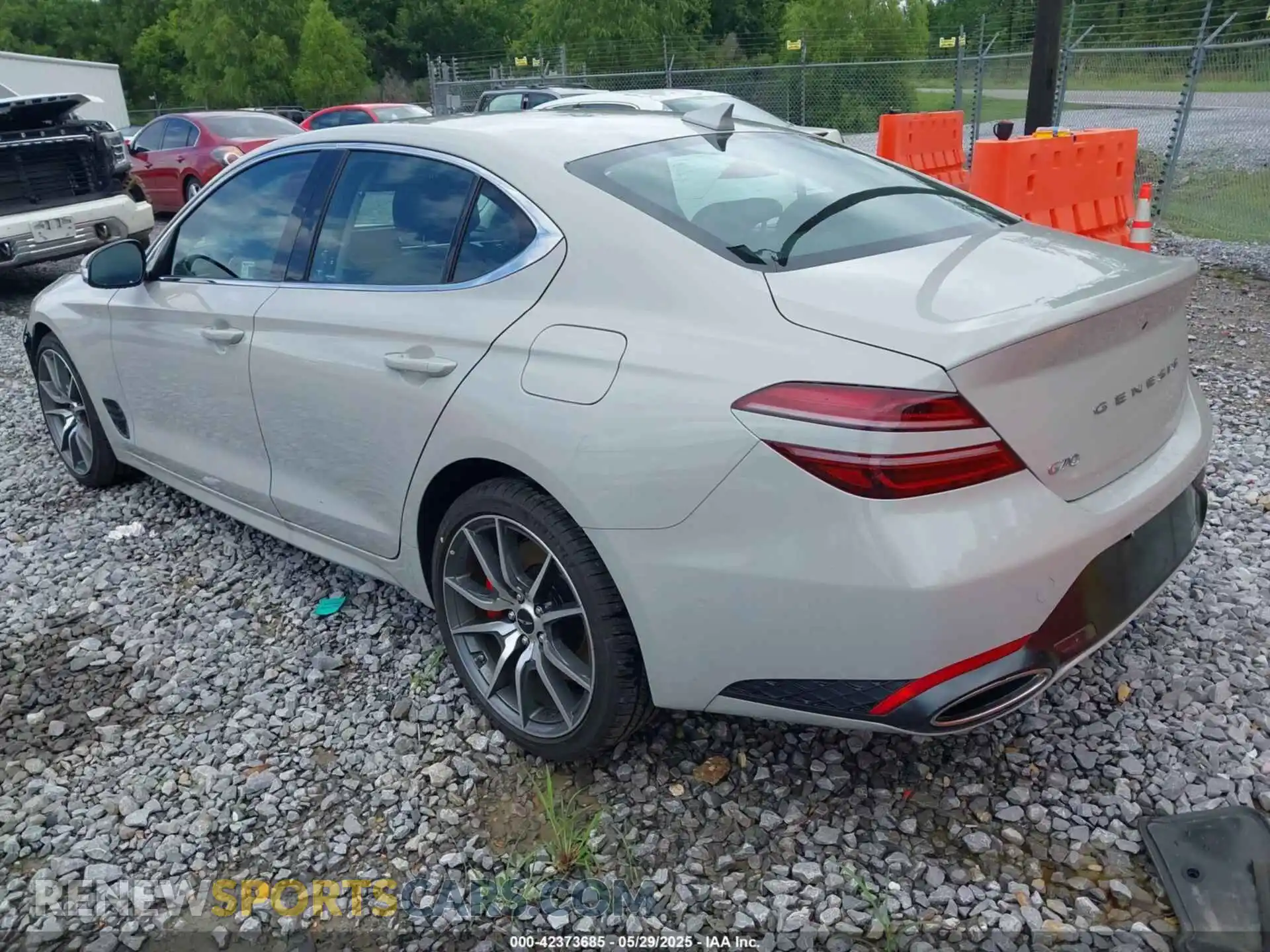 3 Photograph of a damaged car KMTG34SC2SU155702 GENESIS G70 2025