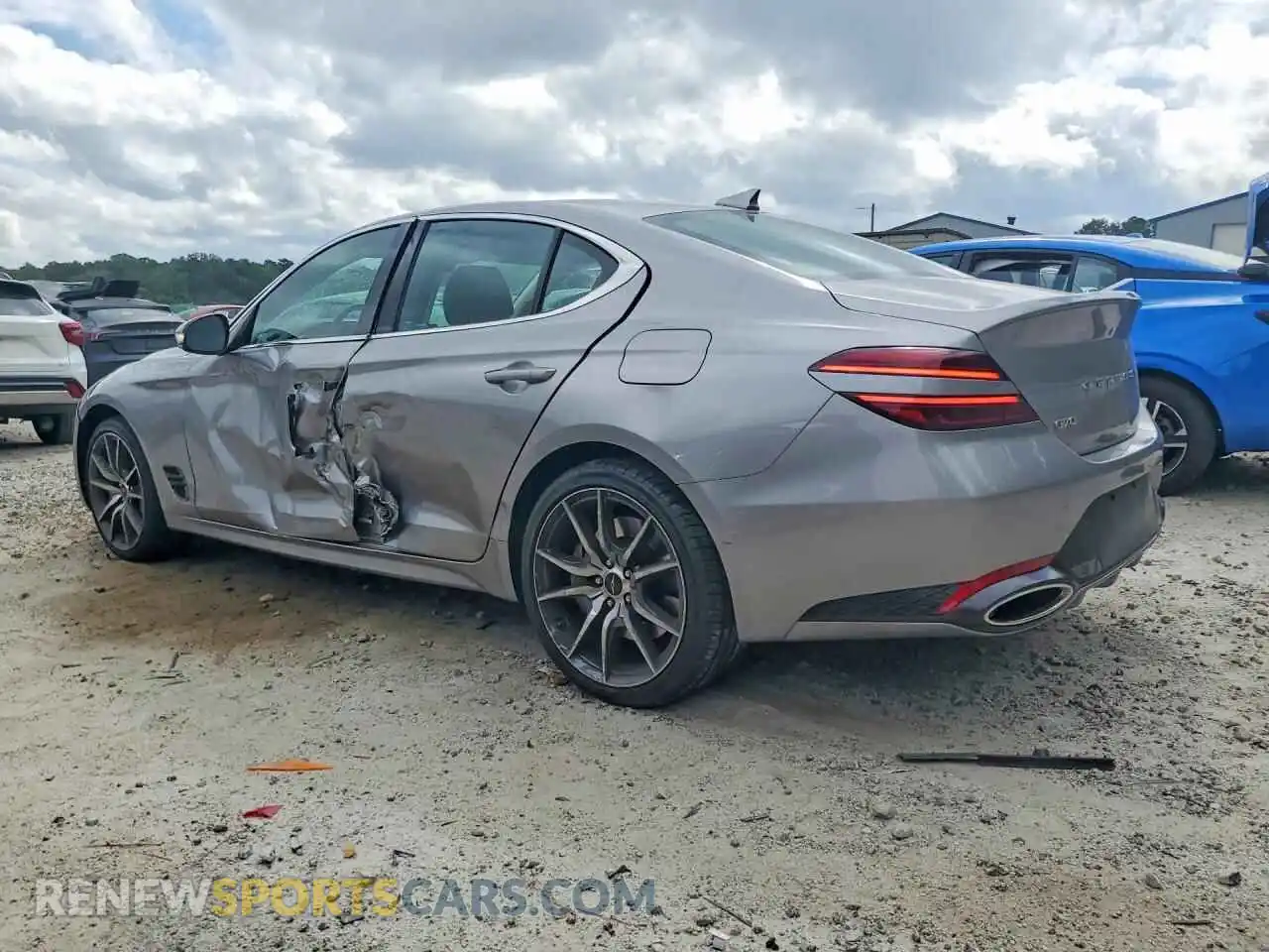 2 fotografías del automóvil dañado KMTG14SC6TU170369 GENESIS G70 2026