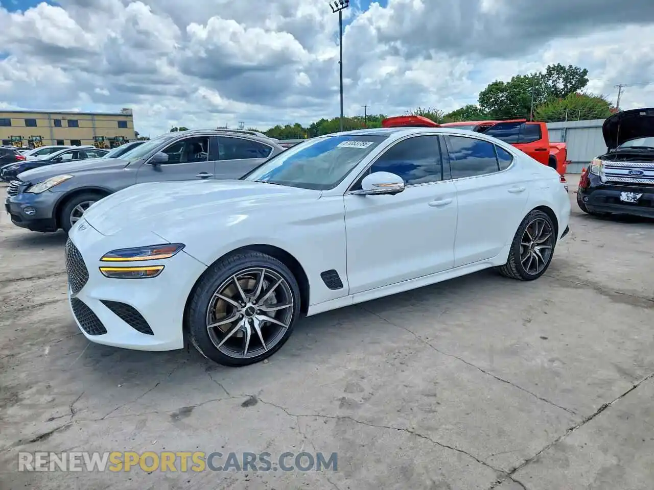 1 Фотография поврежденного автомобиля KMTG24SC8TU174176 GENESIS G70 2026