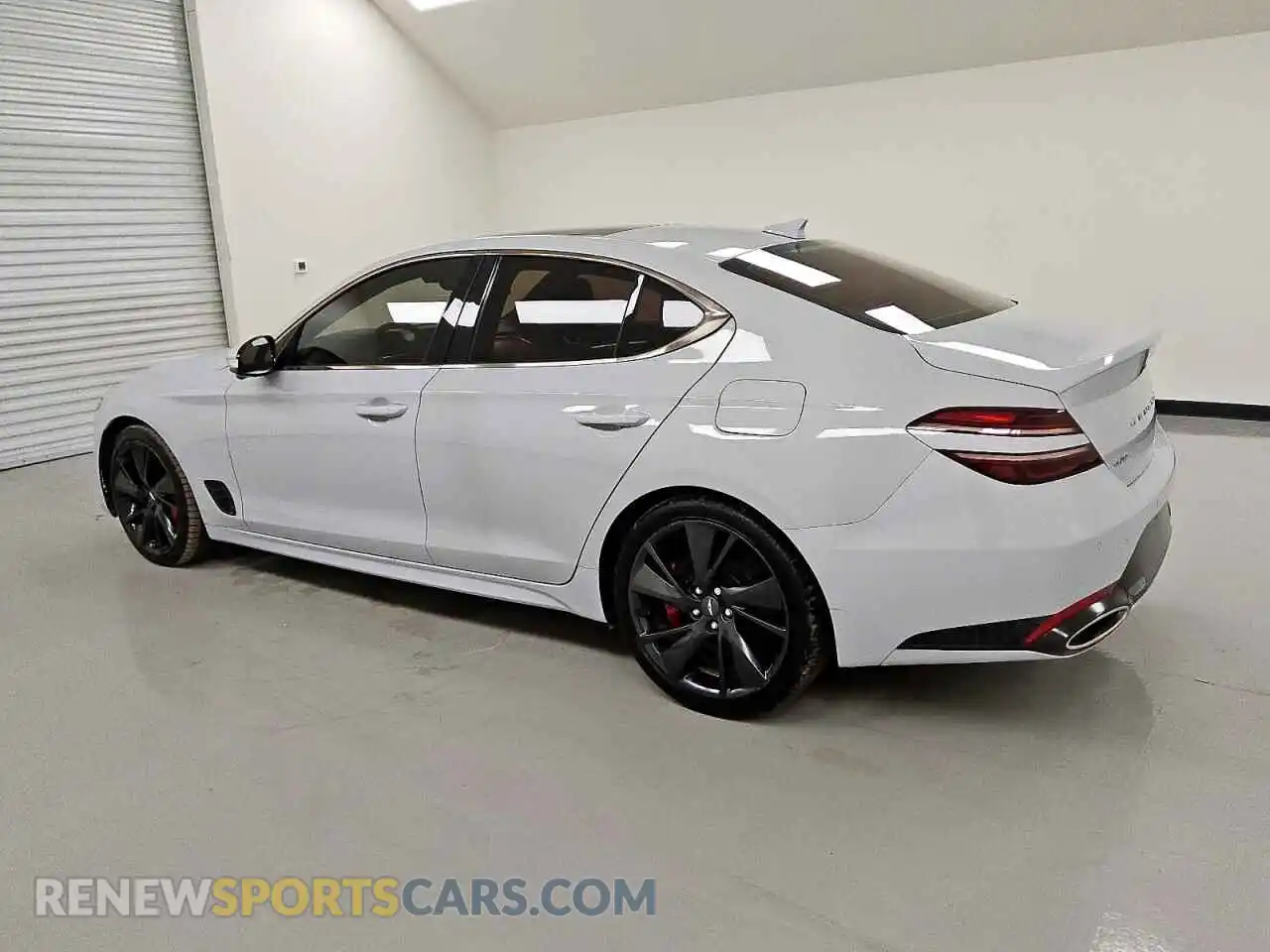 2 Photograph of a damaged car KMTG54TEXNU085638 GENESIS G70 BASE 2022