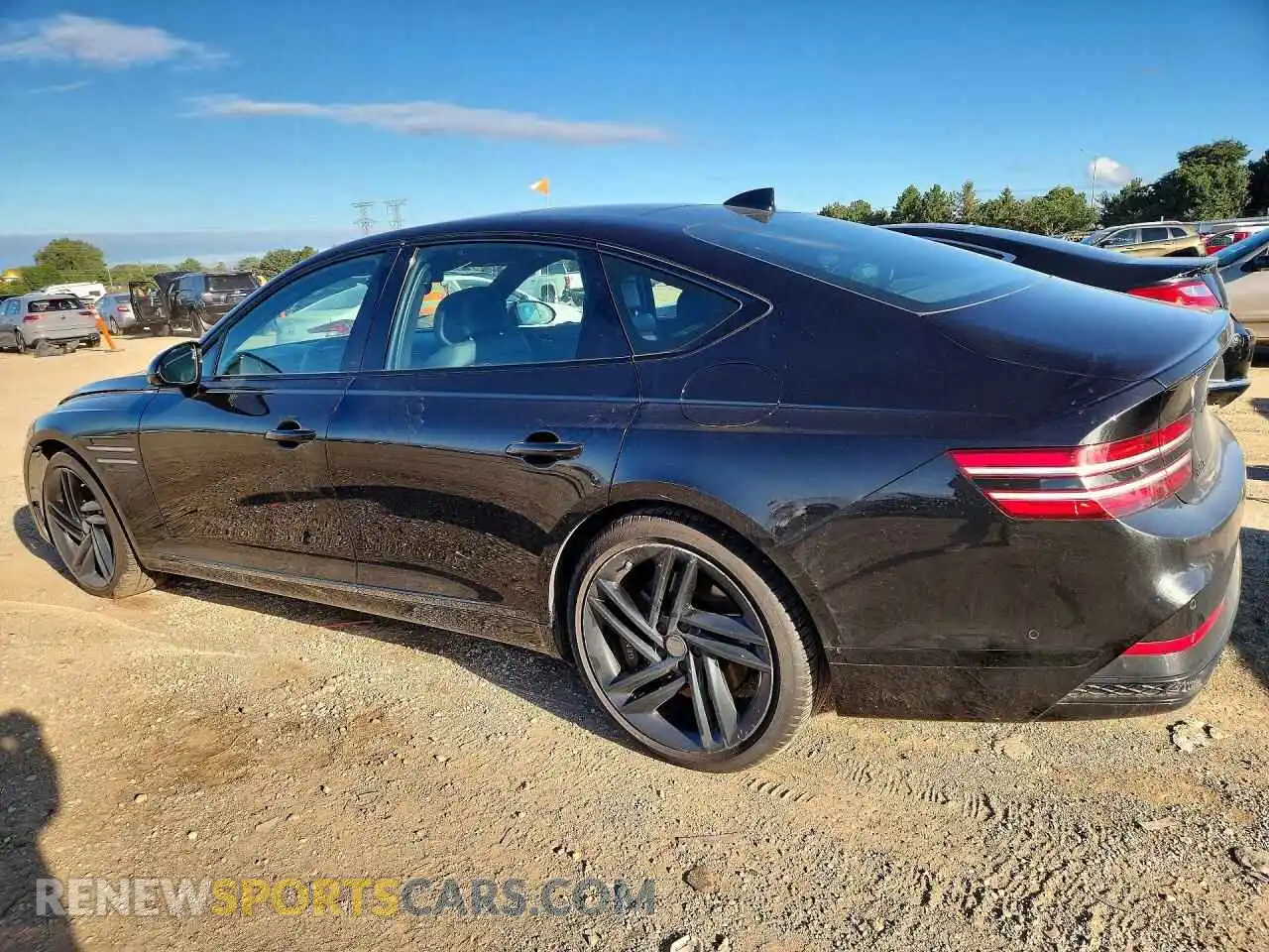 2 Фотография поврежденного автомобиля KMTGF4SD1TU300472 GENESIS G80 2026