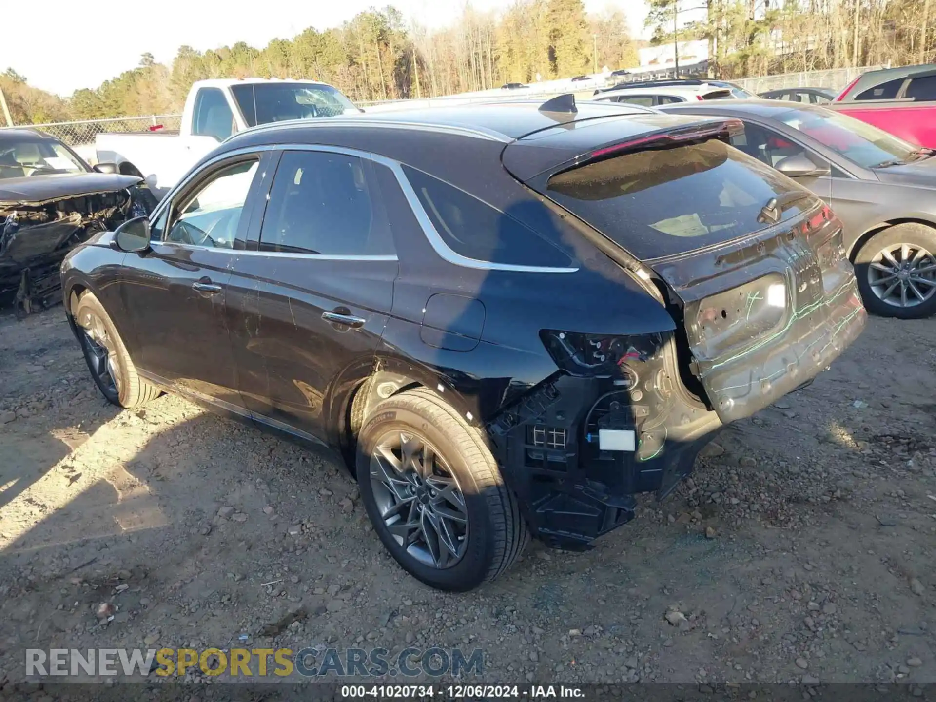 3 Photograph of a damaged car 5NMMADTB5SH018676 GENESIS GV70 2025