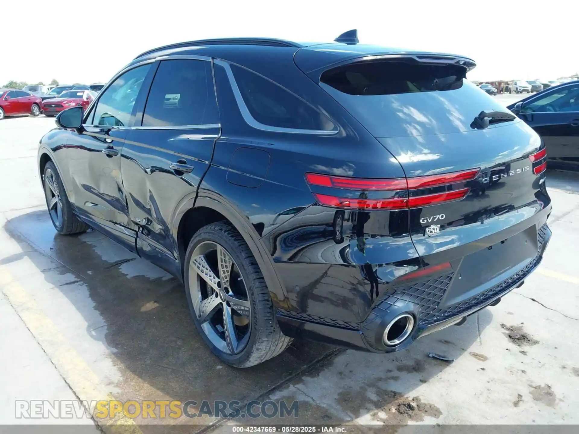3 Photograph of a damaged car 5NMMCDTC2SH026768 GENESIS GV70 2025