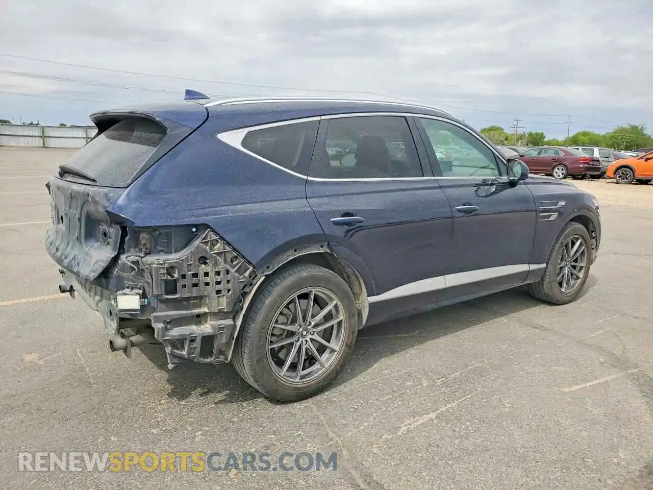 3 fotografías del automóvil dañado KMUHCESC0NU078807 GENESIS GV80 2022