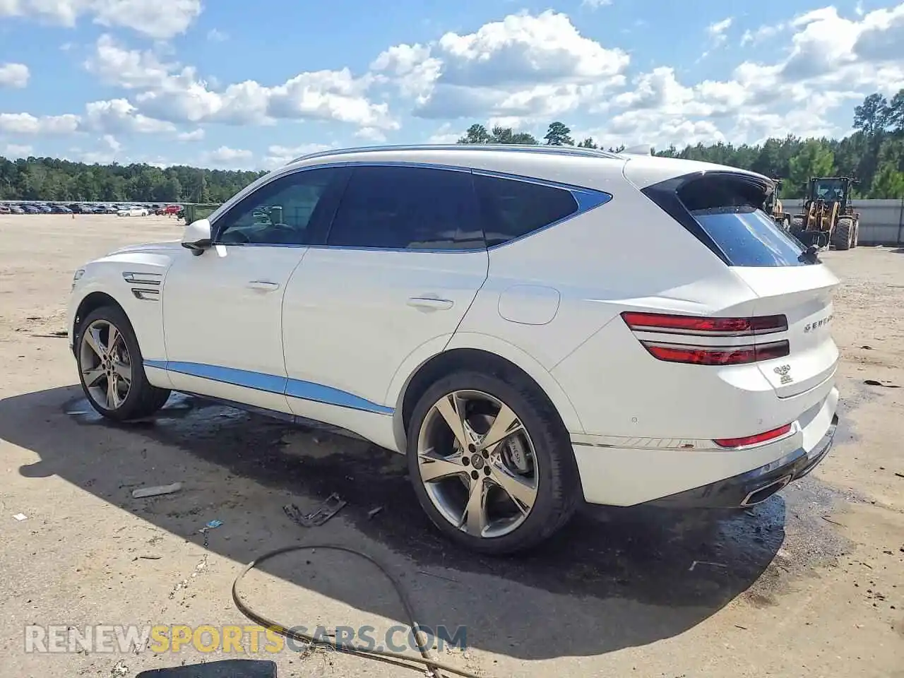 2 fotografías del automóvil dañado KMUHCESC6RU149174 GENESIS GV80 2024