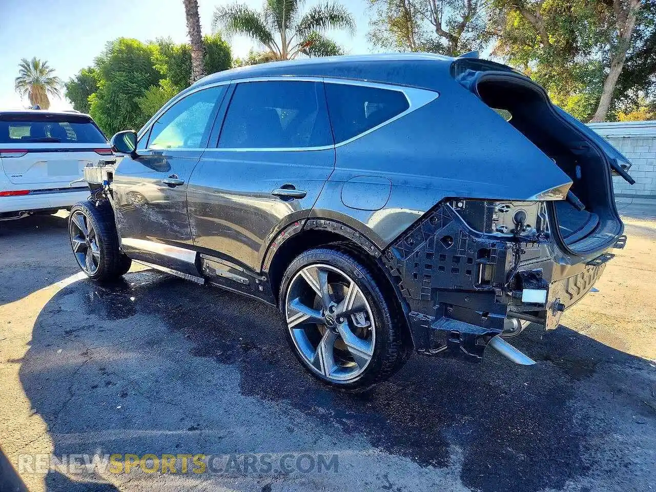 2 Photograph of a damaged car KMUHEESC4SU268759 GENESIS GV80 2025