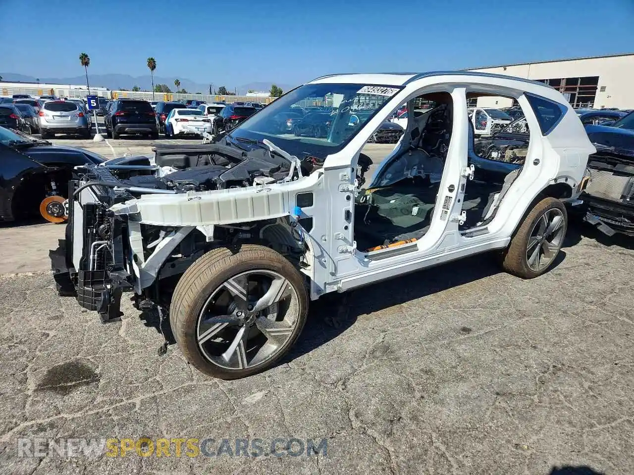 1 Photograph of a damaged car KMUHCESB0TU310925 GENESIS GV80 2026