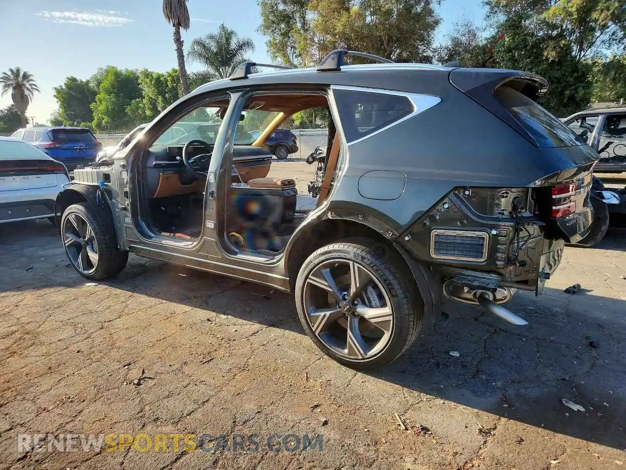 2 Photograph of a damaged car KMUHCESB5TU310600 GENESIS GV80 2026