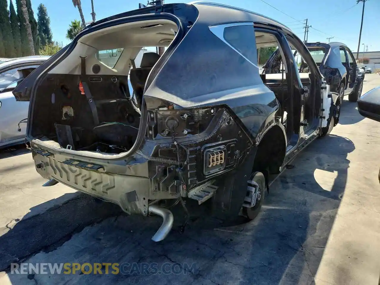 3 Photograph of a damaged car KMUHEESC7TU306633 GENESIS GV80 2026