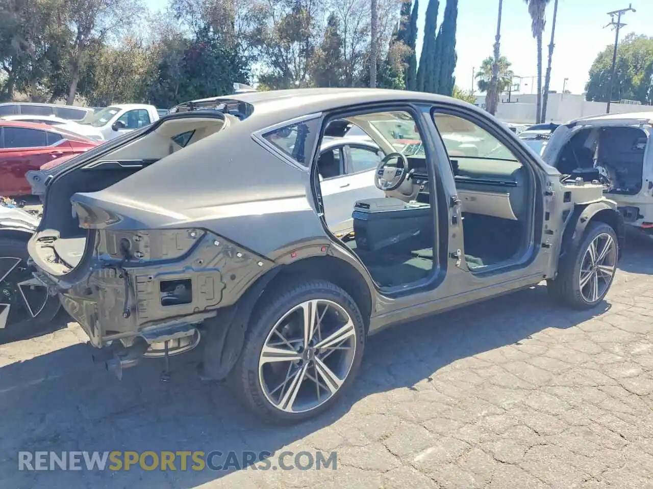 3 Photograph of a damaged car KMUJBESC0TU327592 GENESIS GV80 2026
