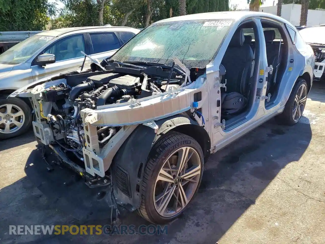 1 Photograph of a damaged car KMUJBESC5TU305233 GENESIS GV80 2026