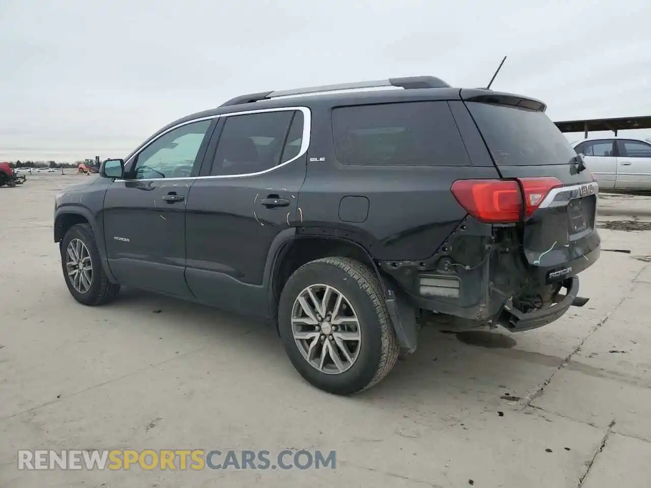 2 Photograph of a damaged car 1GKKNLLA1KZ196470 GMC ACADIA 2019