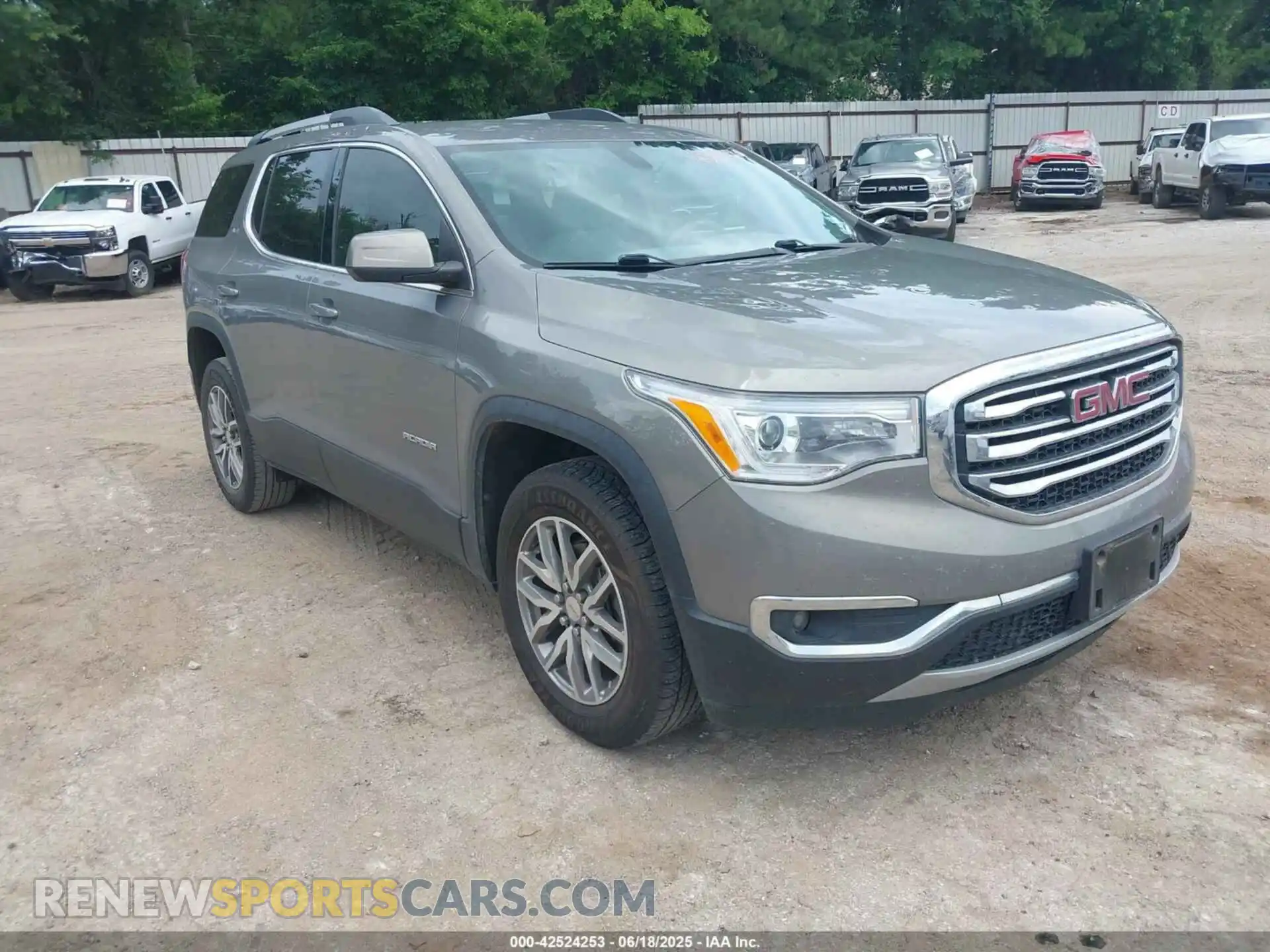 1 Photograph of a damaged car 1GKKNLLA3KZ225273 GMC ACADIA 2019