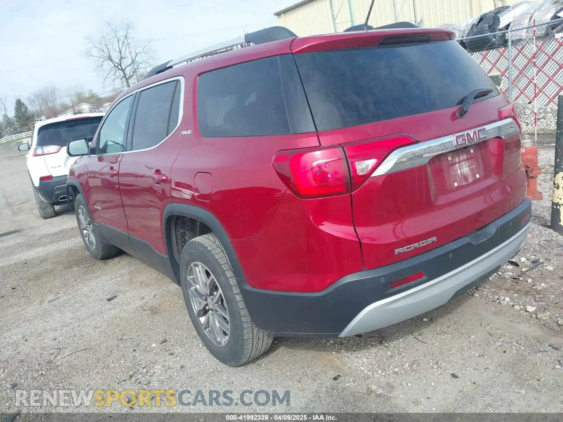 3 fotografías del automóvil dañado 1GKKNLLA4KZ250084 GMC ACADIA 2019