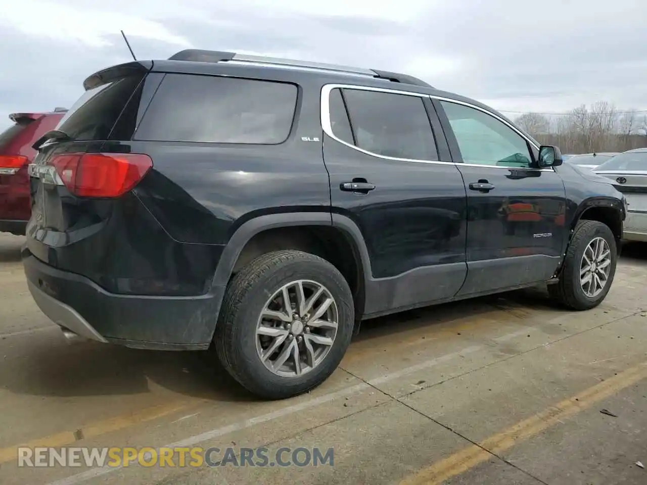 3 Photograph of a damaged car 1GKKNLLS4KZ102428 GMC ACADIA 2019
