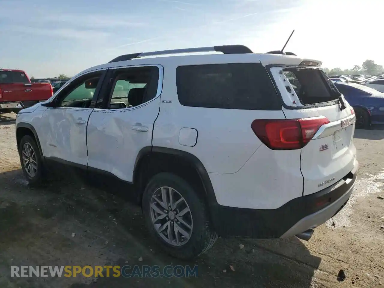 2 Photograph of a damaged car 1GKKNLLS6KZ258339 GMC ACADIA 2019